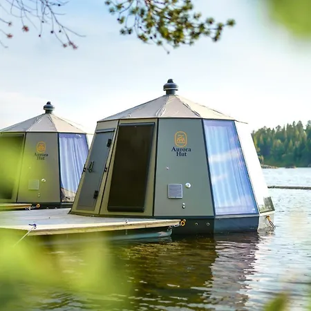 Wilderness Nangu & Igloos 5* Ivalo