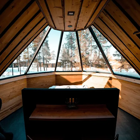 Wilderness Nangu & Igloos 5* Ivalo