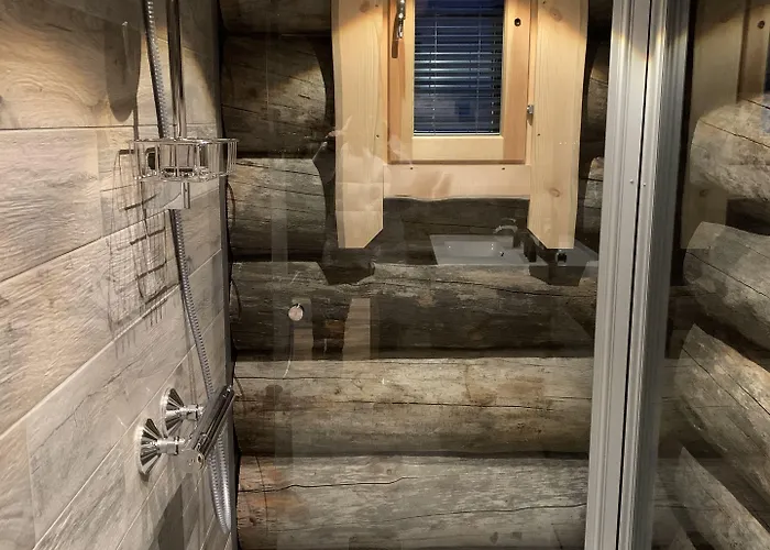 Wilderness Nangu & Igloos إيفالو