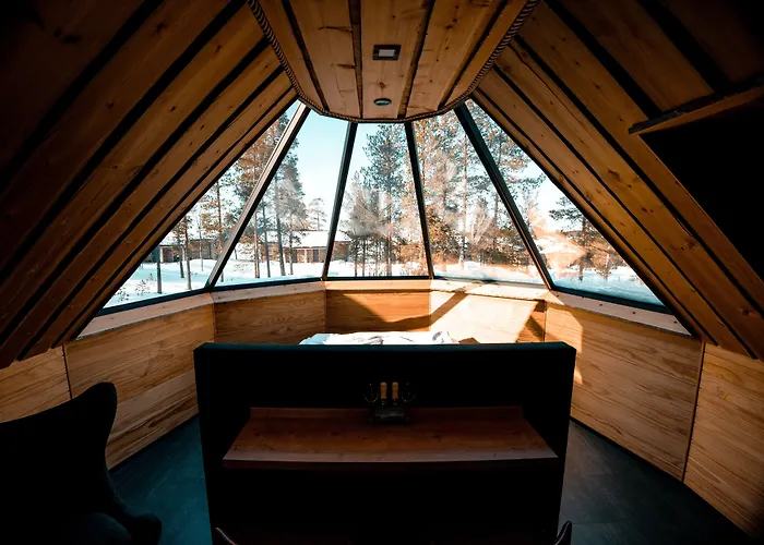 Wilderness Nangu & Igloos 5* إيفالو