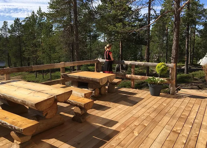 Wilderness Nangu & Igloos إيفالو